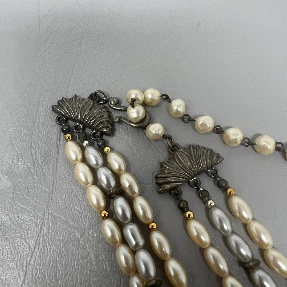Vintage Liz Claiborne‎ Multi Strand Necklace Faux Pearl White Pink Gray